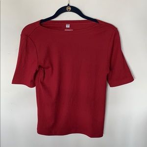 Uniqlo Ribbed Red T-Shirt